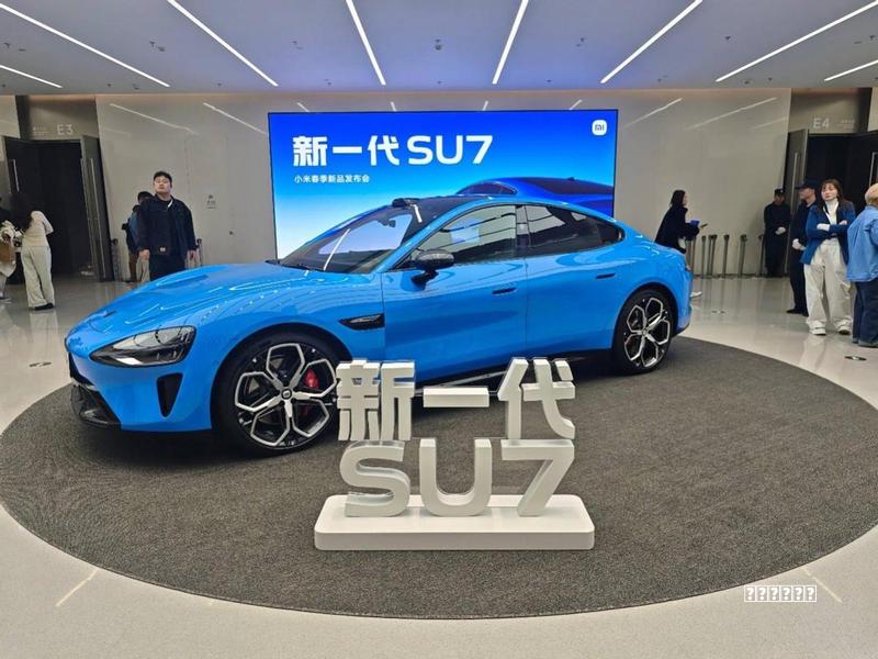 【win7怎么自定义开机登陆界面背景？】
